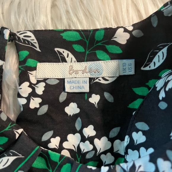 Boden silk blend floral, romantic, business casual, preppy, coastal core shirt - Picture 7 of 11